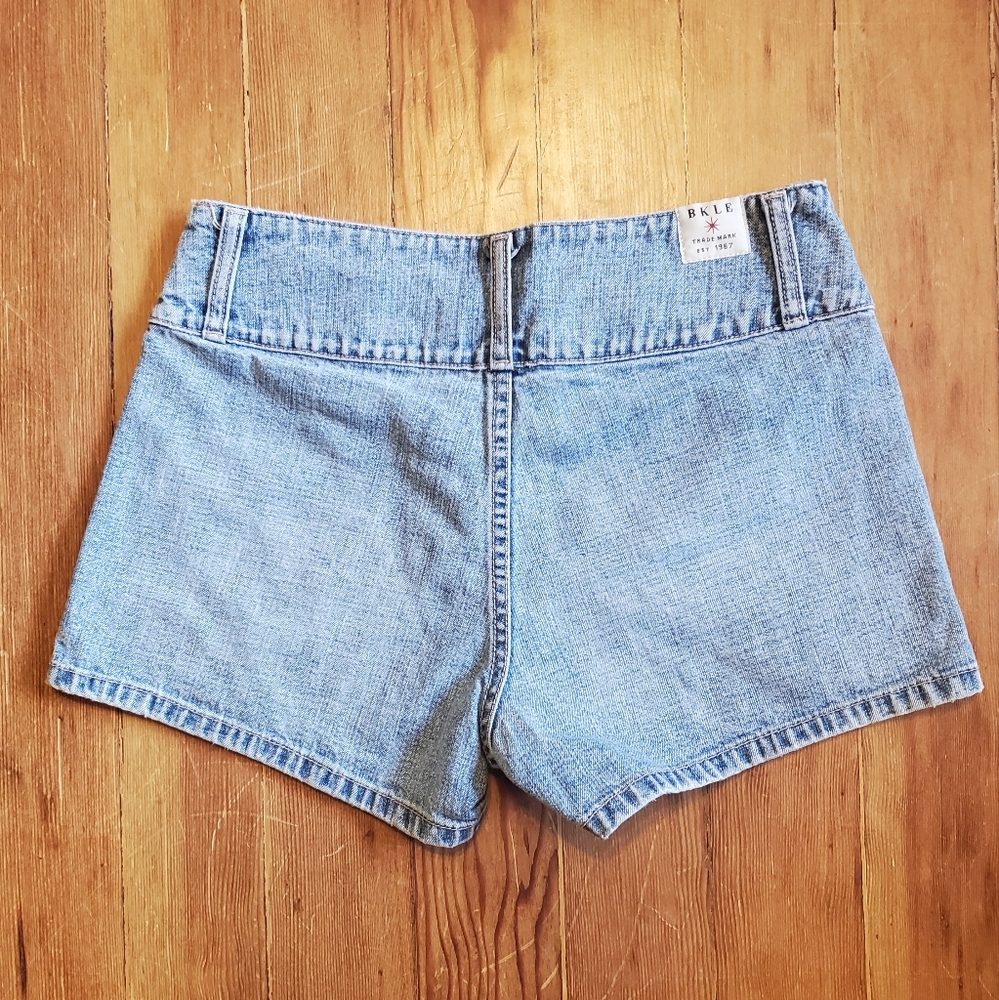 Y2K BKLE Denim Blue Jean Shorts Size 27 EUC L76111 100% Cotton No Butt Pockets